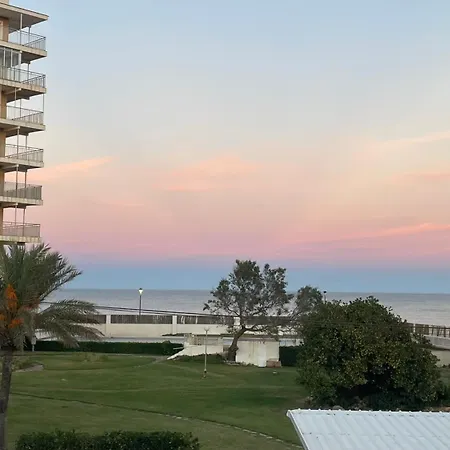 Vivienda A Pie De Playa Con Piscina Privada *